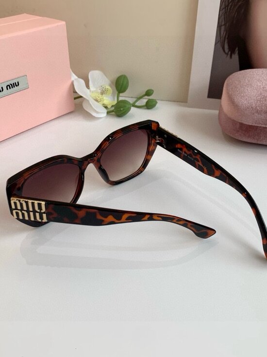 ✅NWT Authentic  MIU MIU Sunglasses main image 5